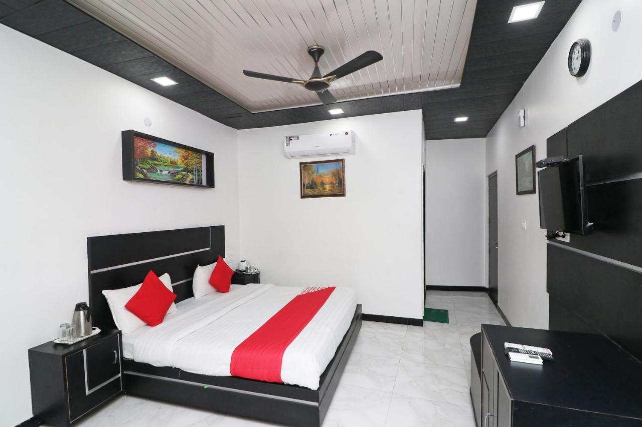 Capital O 4747 Imperial Hotel Katra ภายนอก รูปภาพ