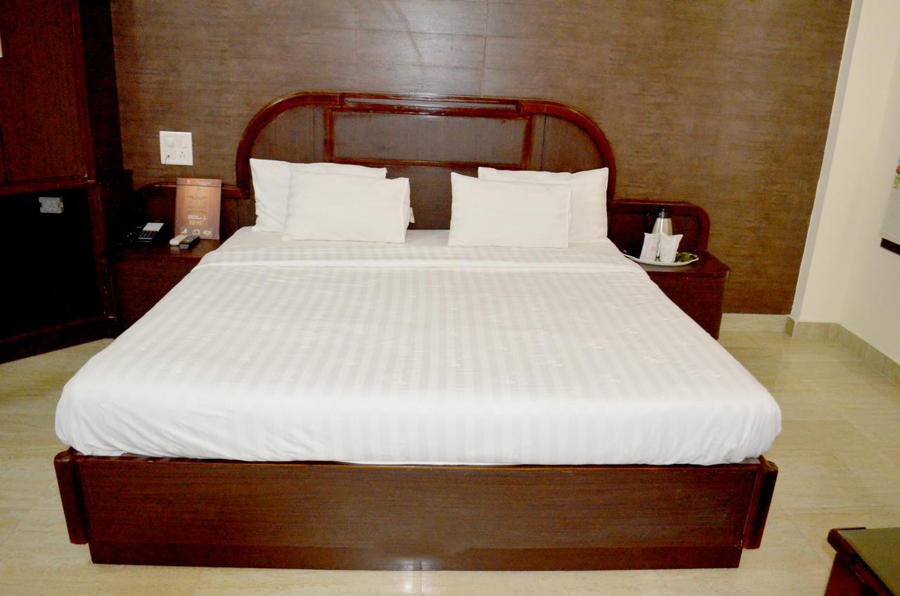 Capital O 4747 Imperial Hotel Katra ภายนอก รูปภาพ